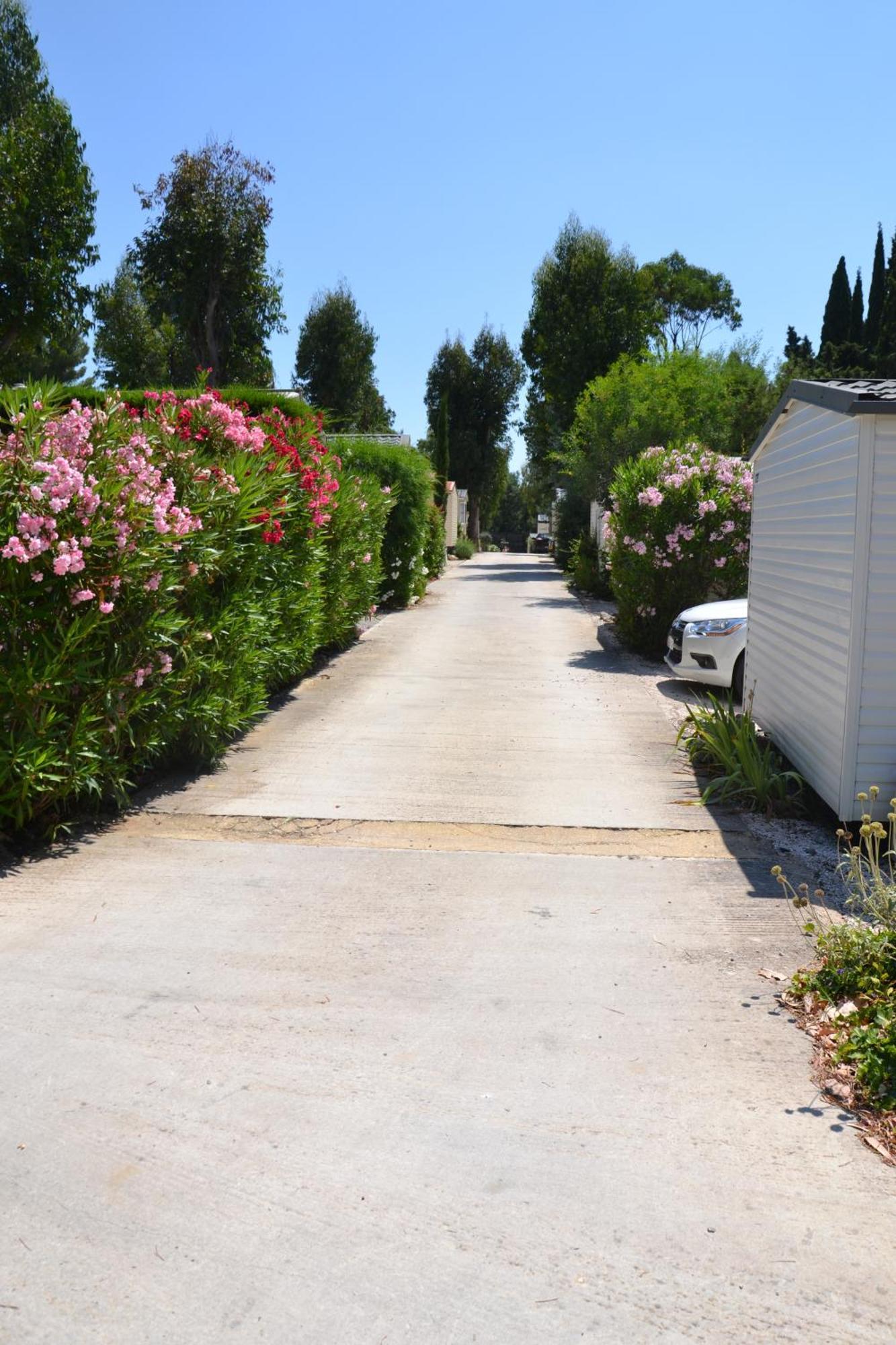 Camping Parc Valrose La Londe-les-Maures Exterior photo