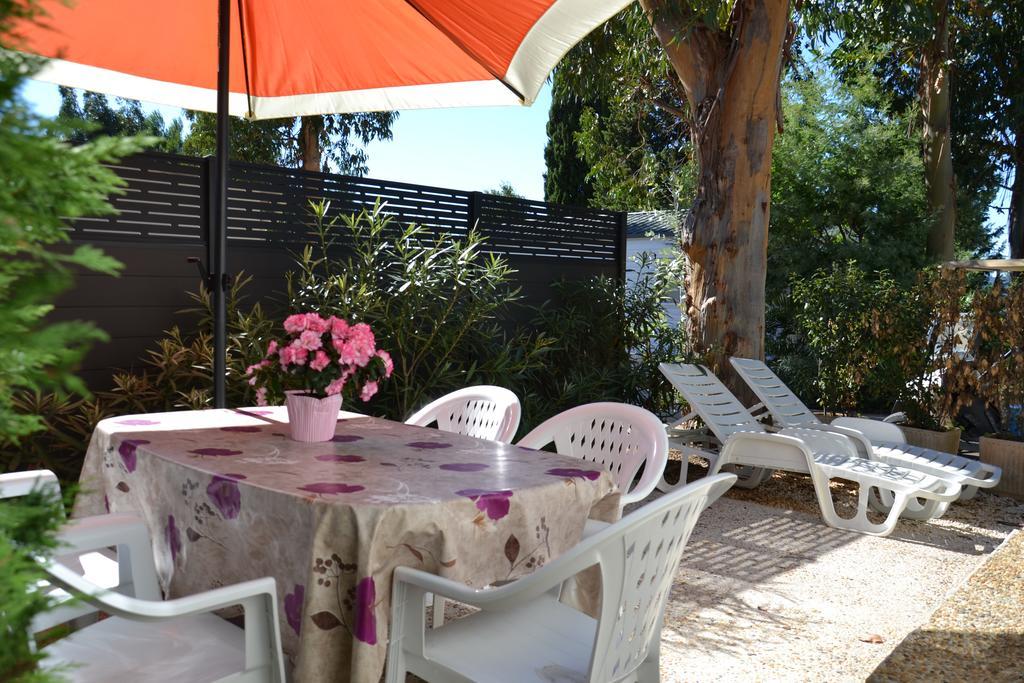 Camping Parc Valrose La Londe-les-Maures Exterior photo